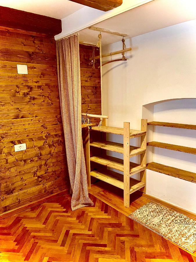 Apartament Rustic In Centrul Istoric Apartment Brasov Luaran gambar