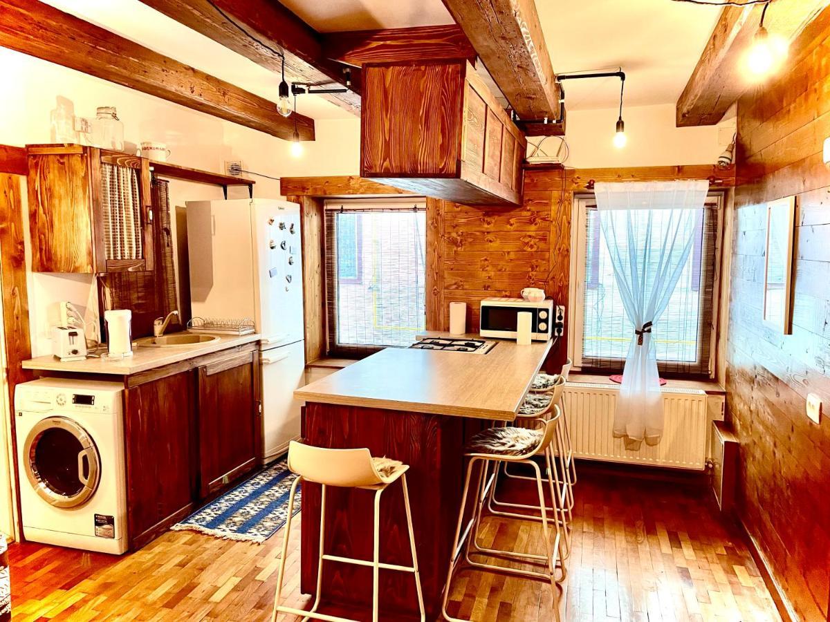 Apartament Rustic In Centrul Istoric Apartment Brasov Luaran gambar